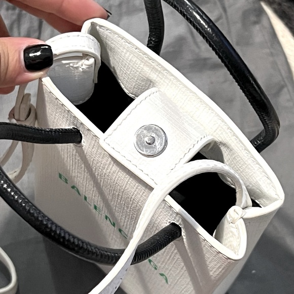 Balenciaga XXS Shopping Leather Phone Holder - Picture 4 of 6
